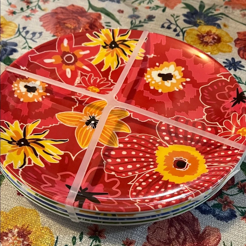 Vibrant Floral Dinner Plates Set - Red and Yellow